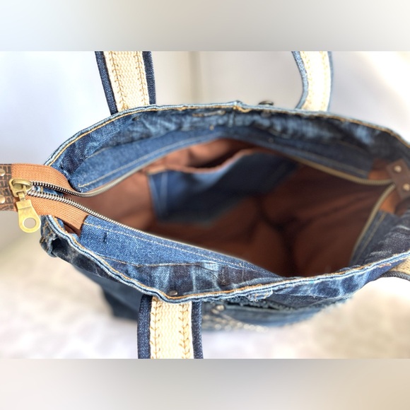 Denim bag patchwork shoulder bag upcycled jeans boho bag - Picture 9 of 10
